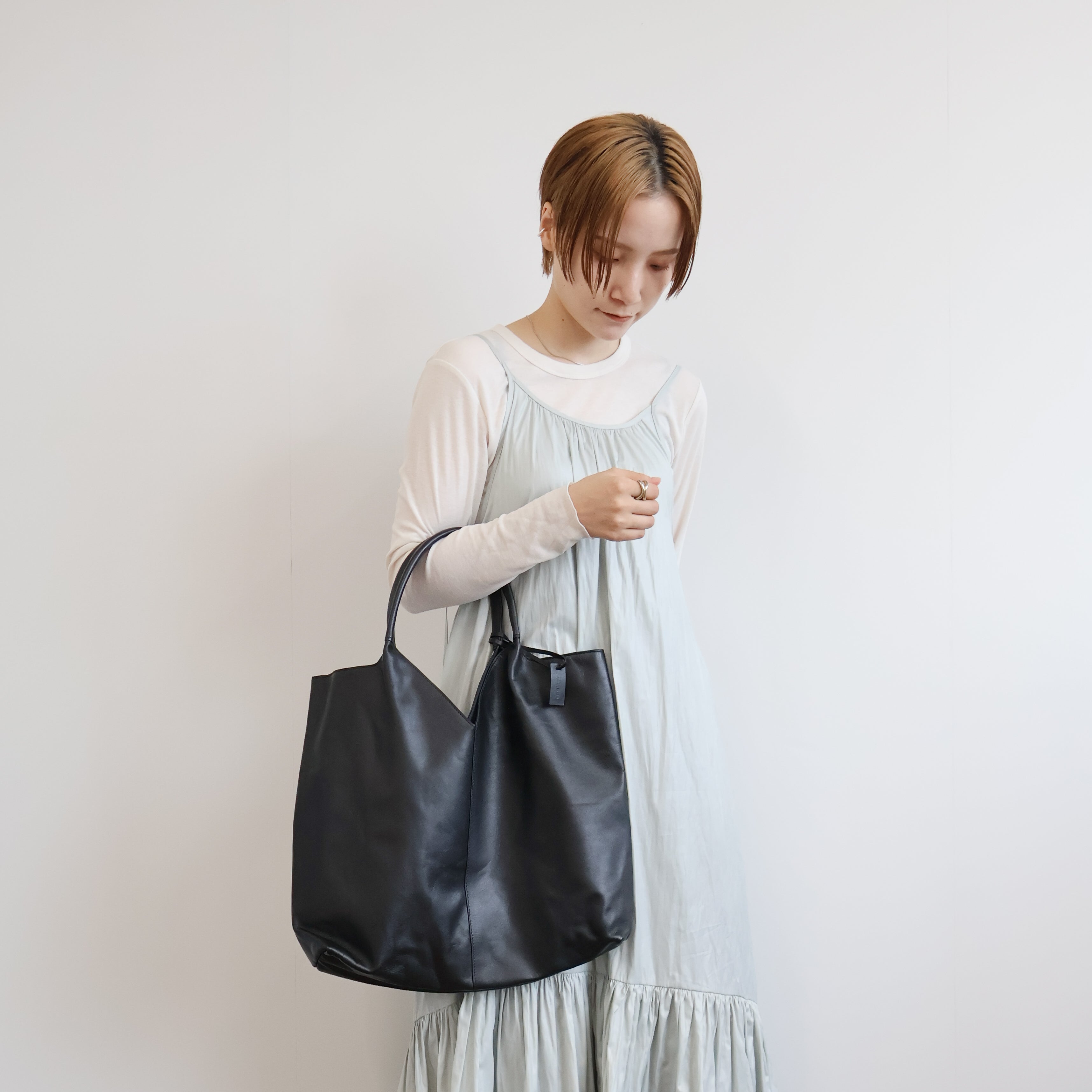 参考作品＊＊ビッグトート ARTEMIKA / ビッグトートバッグ – Neueオンラインストア｜もっと愛着の