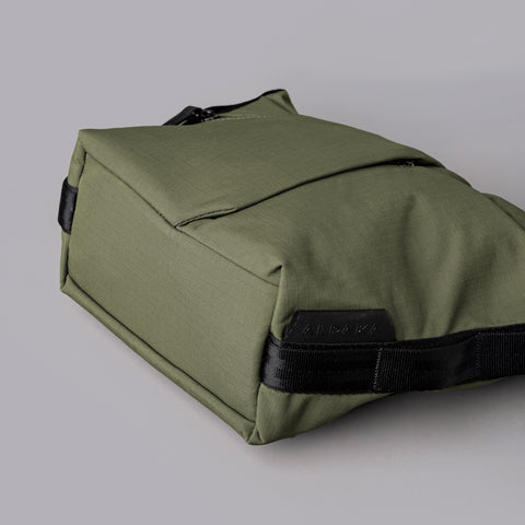 ALPAKA / FLOW SATCHEL 2L