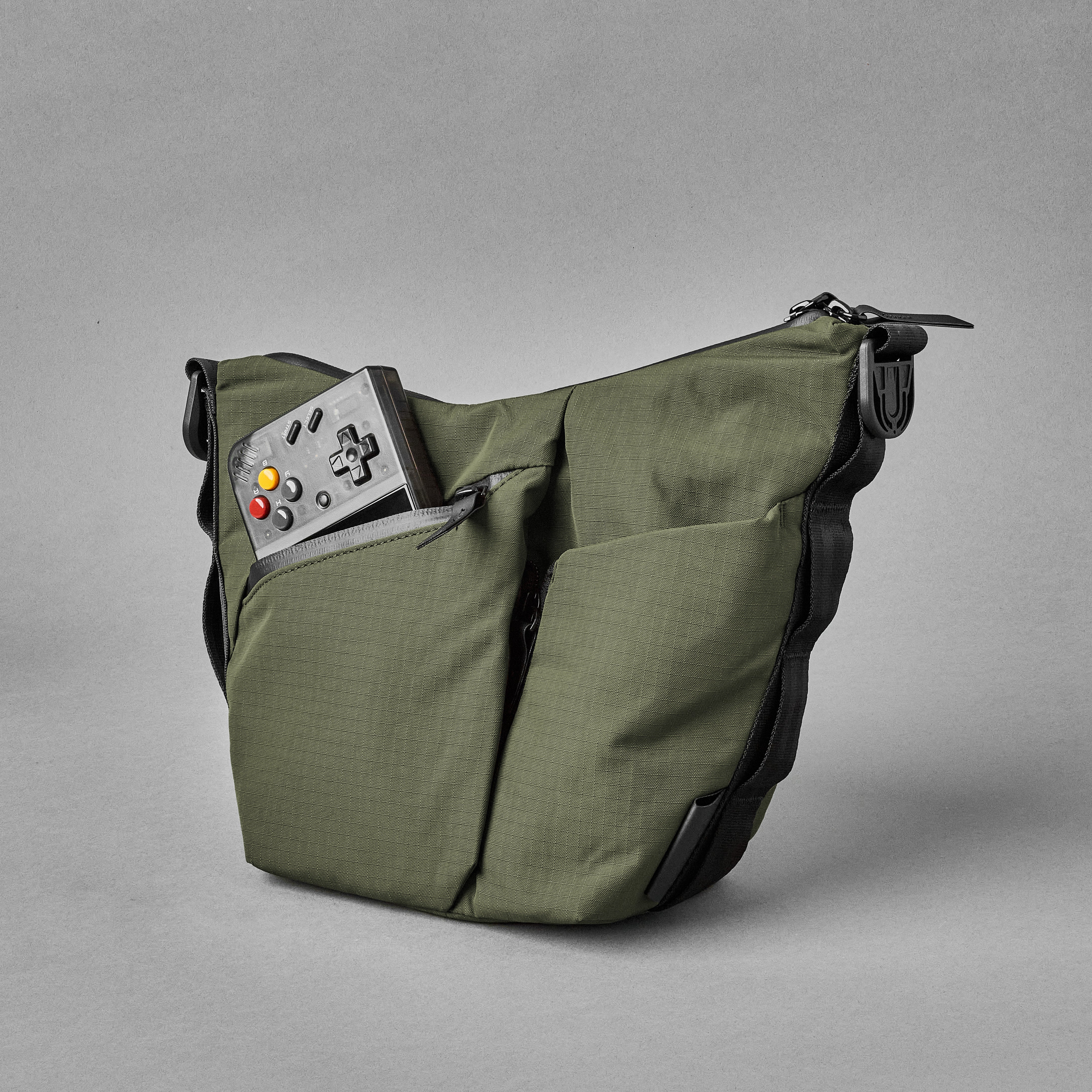 ALPAKA / FLOW SATCHEL 2L – Neueオンラインストア｜もっと愛着のわく