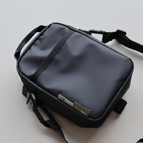 CIE / GRID3 BOTTLE MINI SHOULDER BAG S