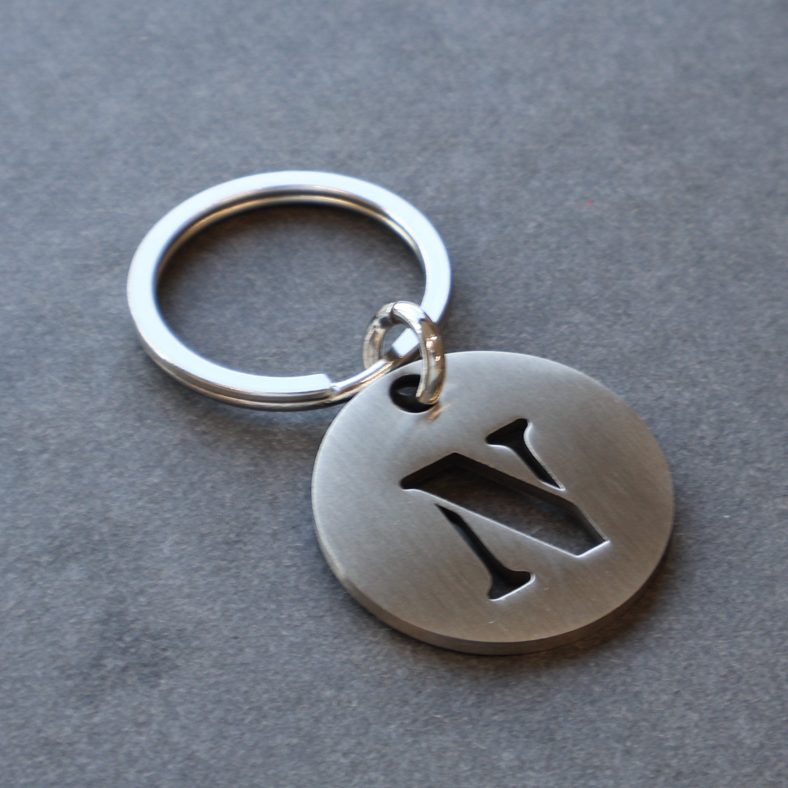 DIARGE / BRASSALPHABET KEYRING – Neueオンラインストア｜もっと愛着