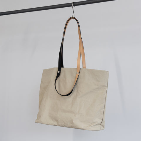 .URUKUST  / TWIST-ZIP