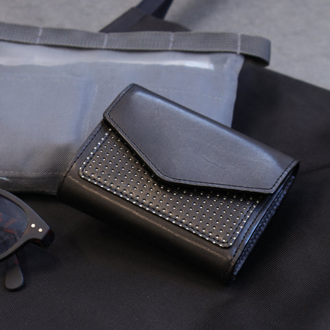 Crane Wax Leather × Punching / ウォレットエンべロップ