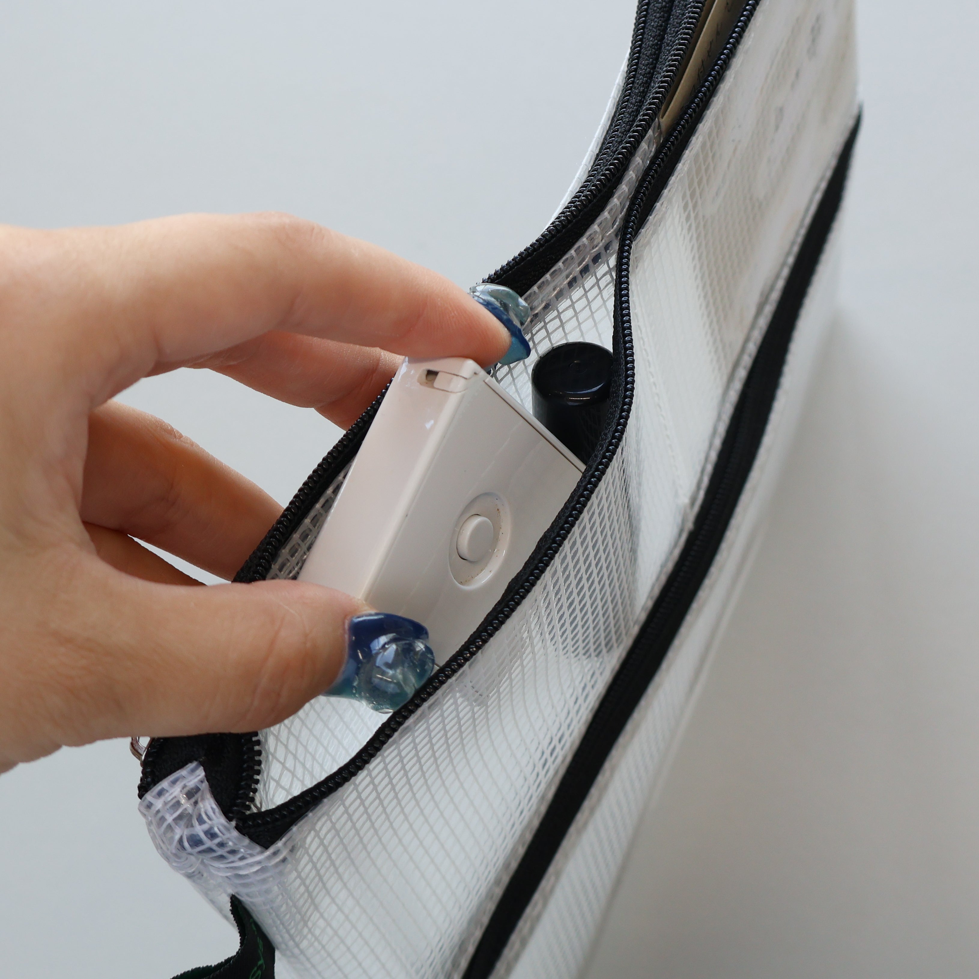 FolderSys / Multi Compartment Zip Bag A5 – Neueオンラインストア