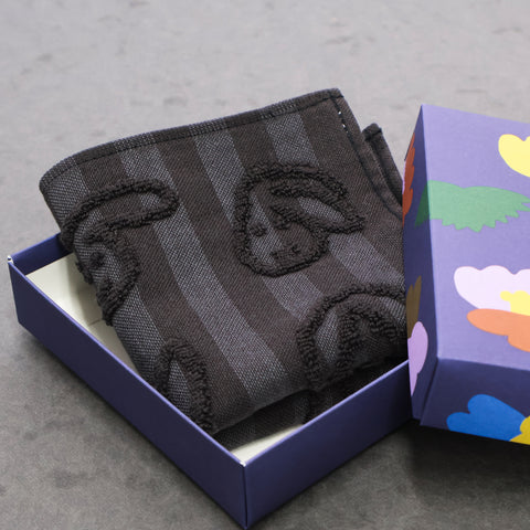 WARMGREY TAIL / ハンドクロス