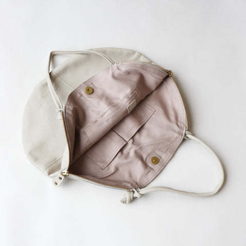 POMTATA / ENVAN TATE TOTE S