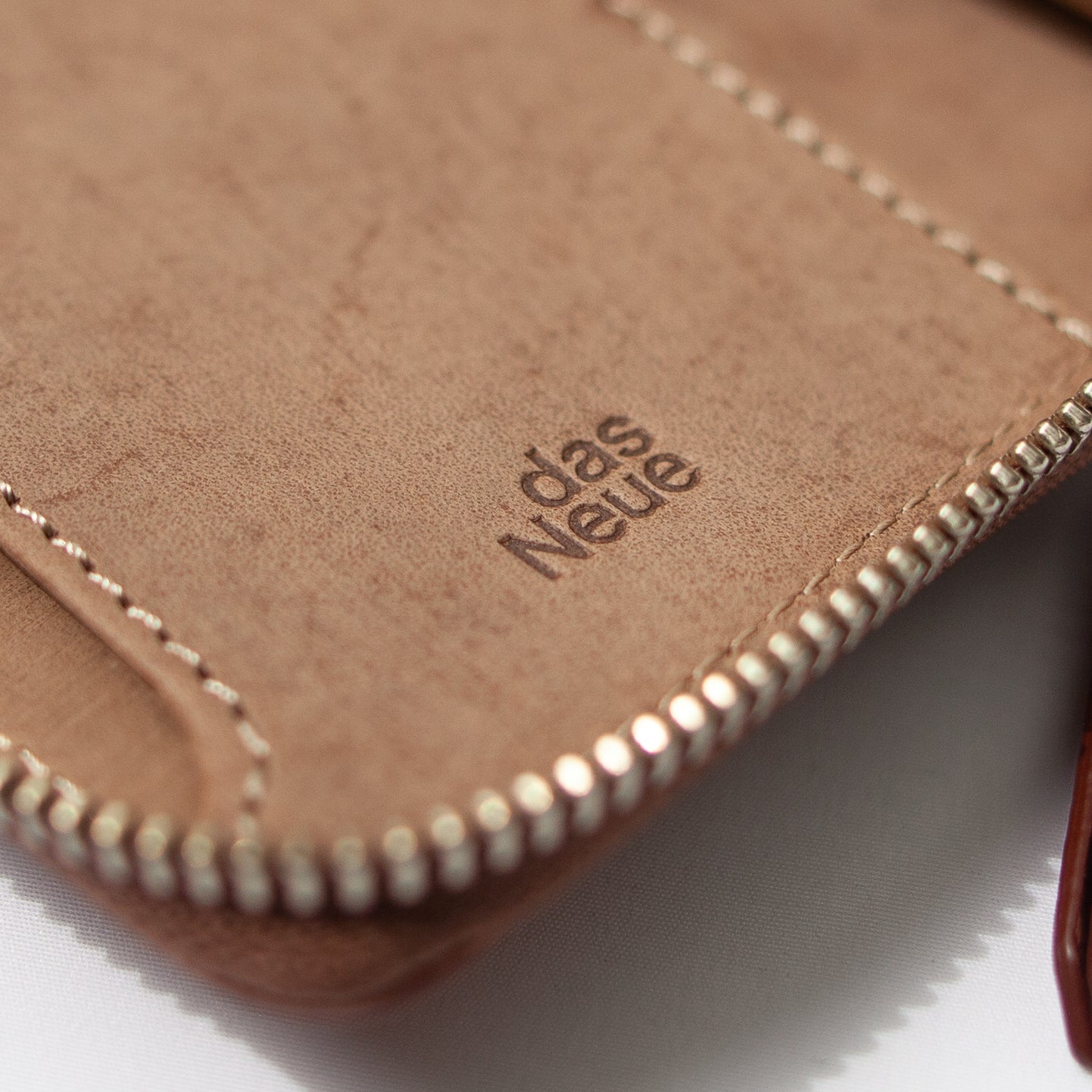 ELBAMATT / ミドルウォレット – Neueオンラインストア｜もっと愛着の