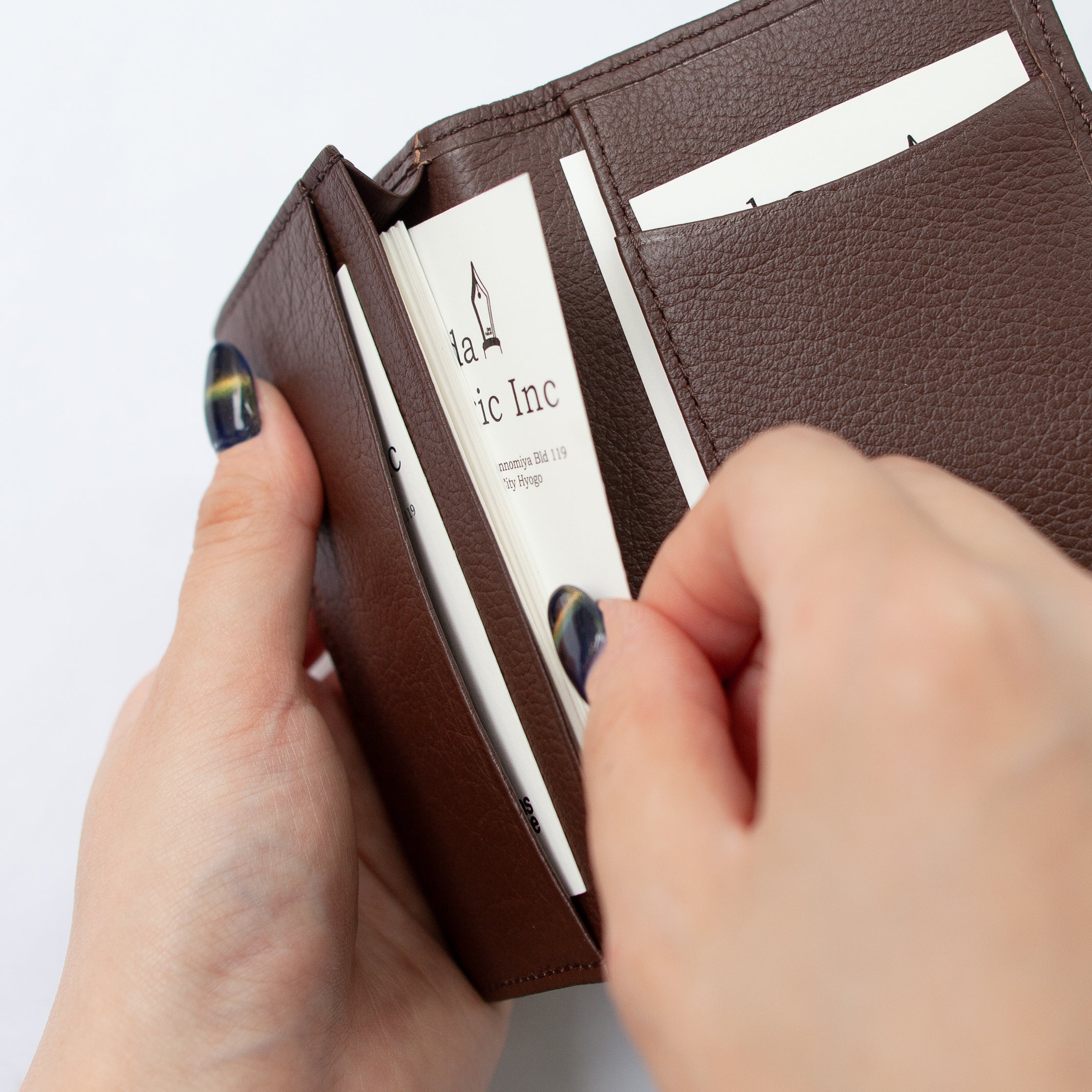 OSL GENUINE LEATHER / パスケース付き名刺入れ – Neueオンライン