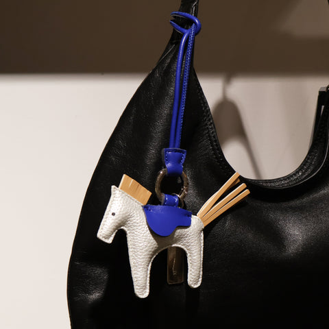 H.62 soixante-deux / Charm Animal