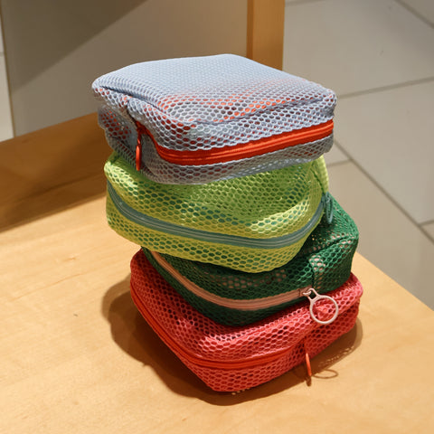 MARK'S / スクエアメッシュポーチ