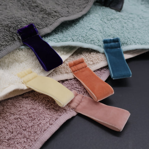 HUG Ō WäR　リネンフリルハンドタオル