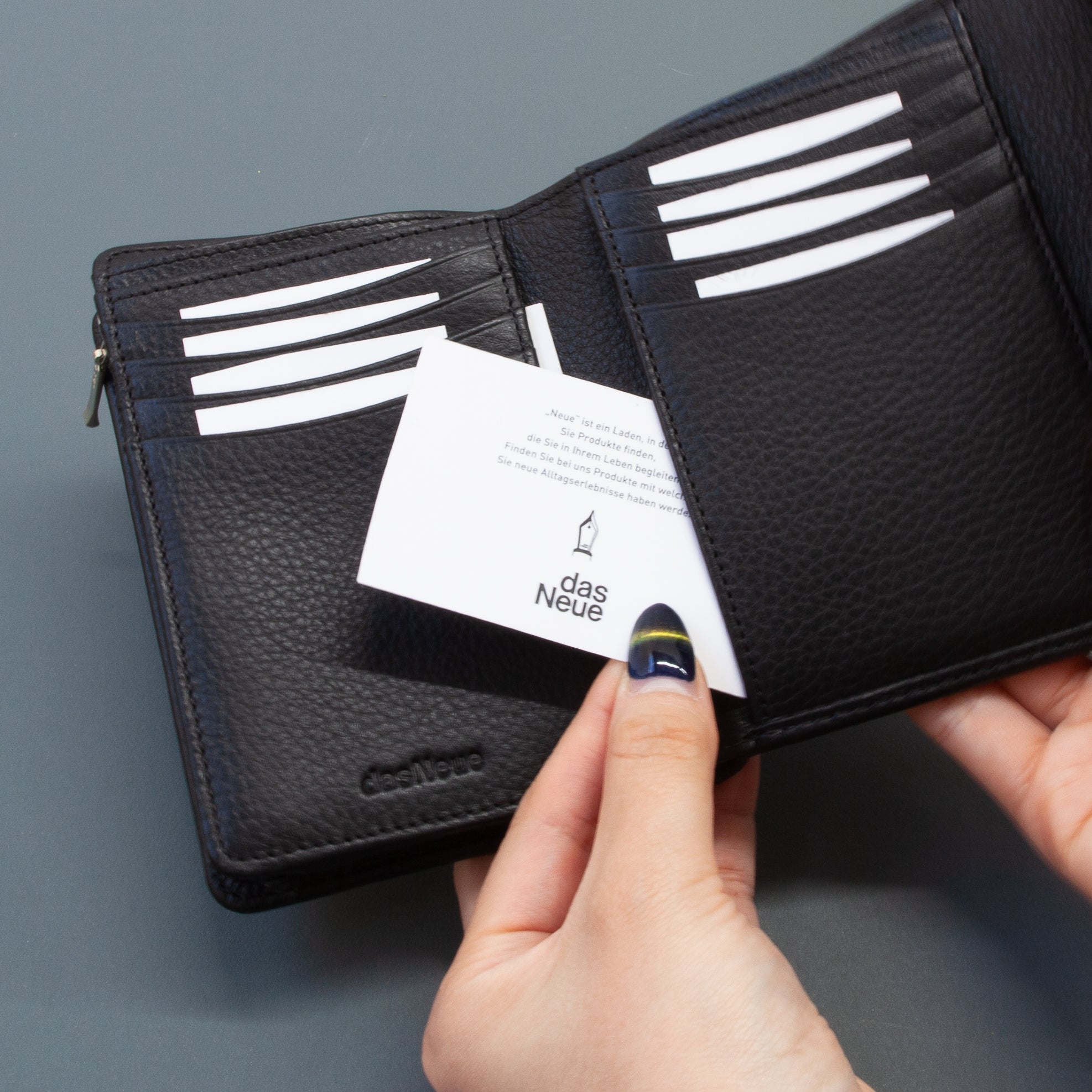 財布　牛本革のウォレット　Middle Leather Wallet INS ] ミドルウォレット – Neueオンラインストア｜もっと愛着のわく
