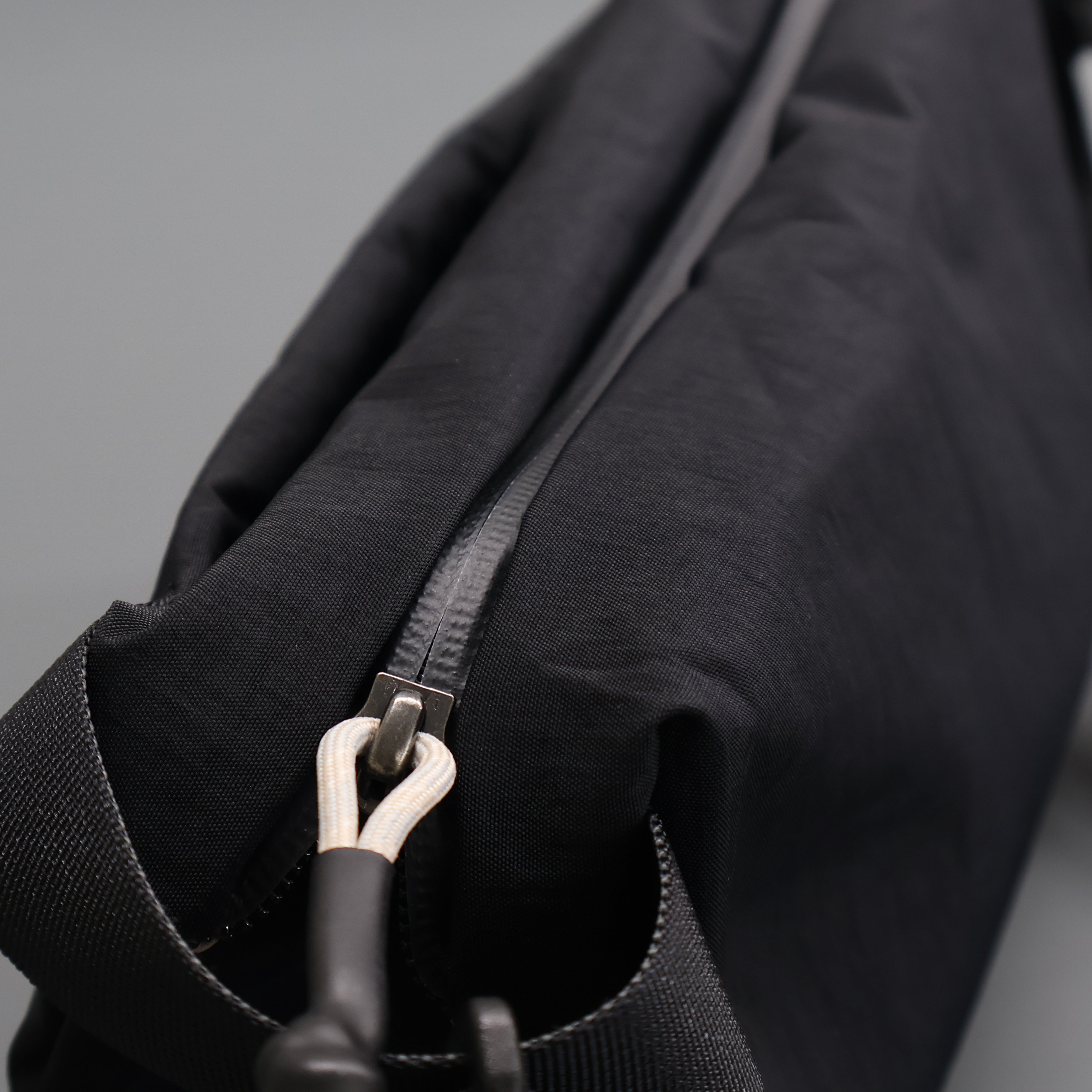 Bellroy / Lite Sling – Neueオンラインストア｜もっと愛着のわく