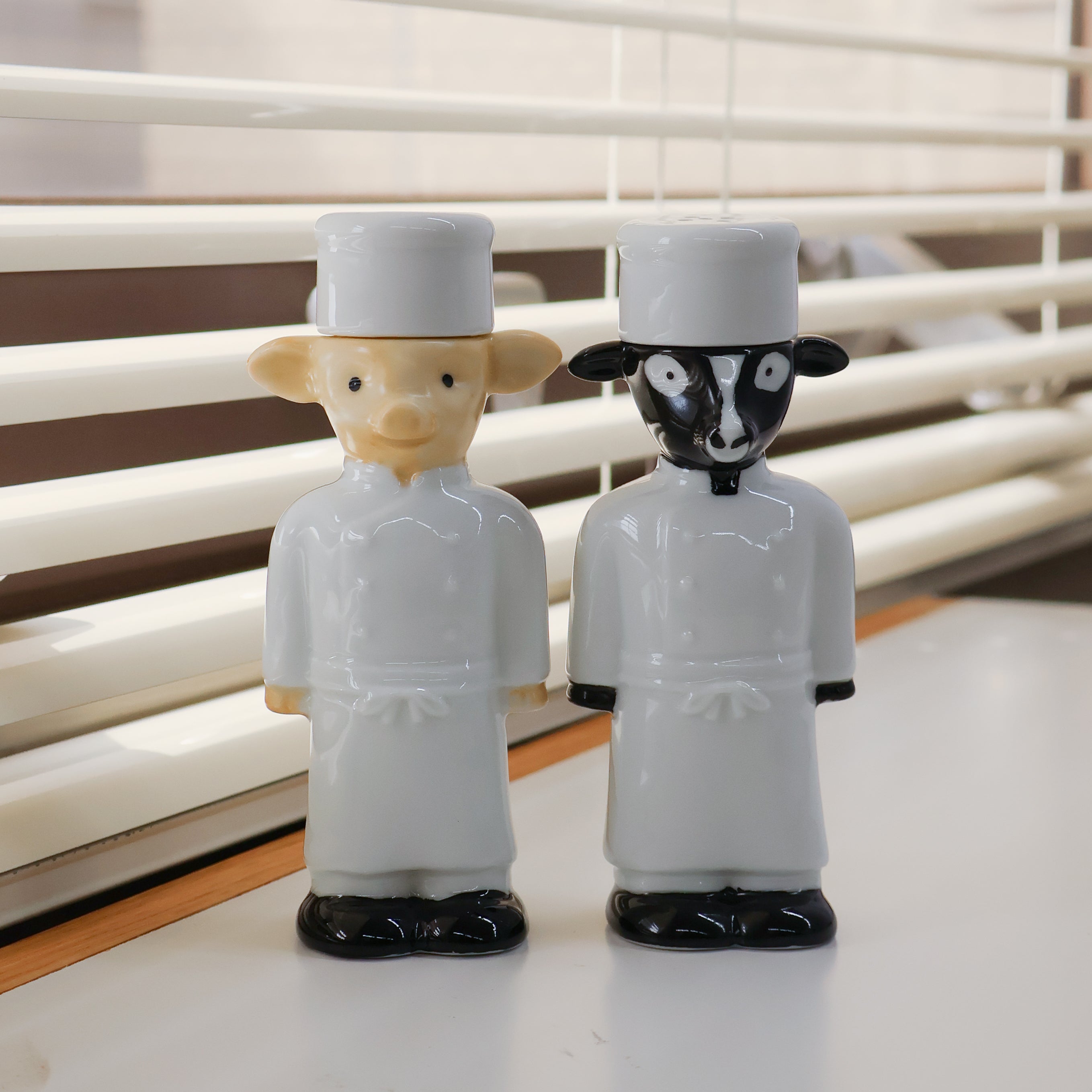 studio m' / 幻の料理人ソルトアンドペッパー – Neueオンラインストア