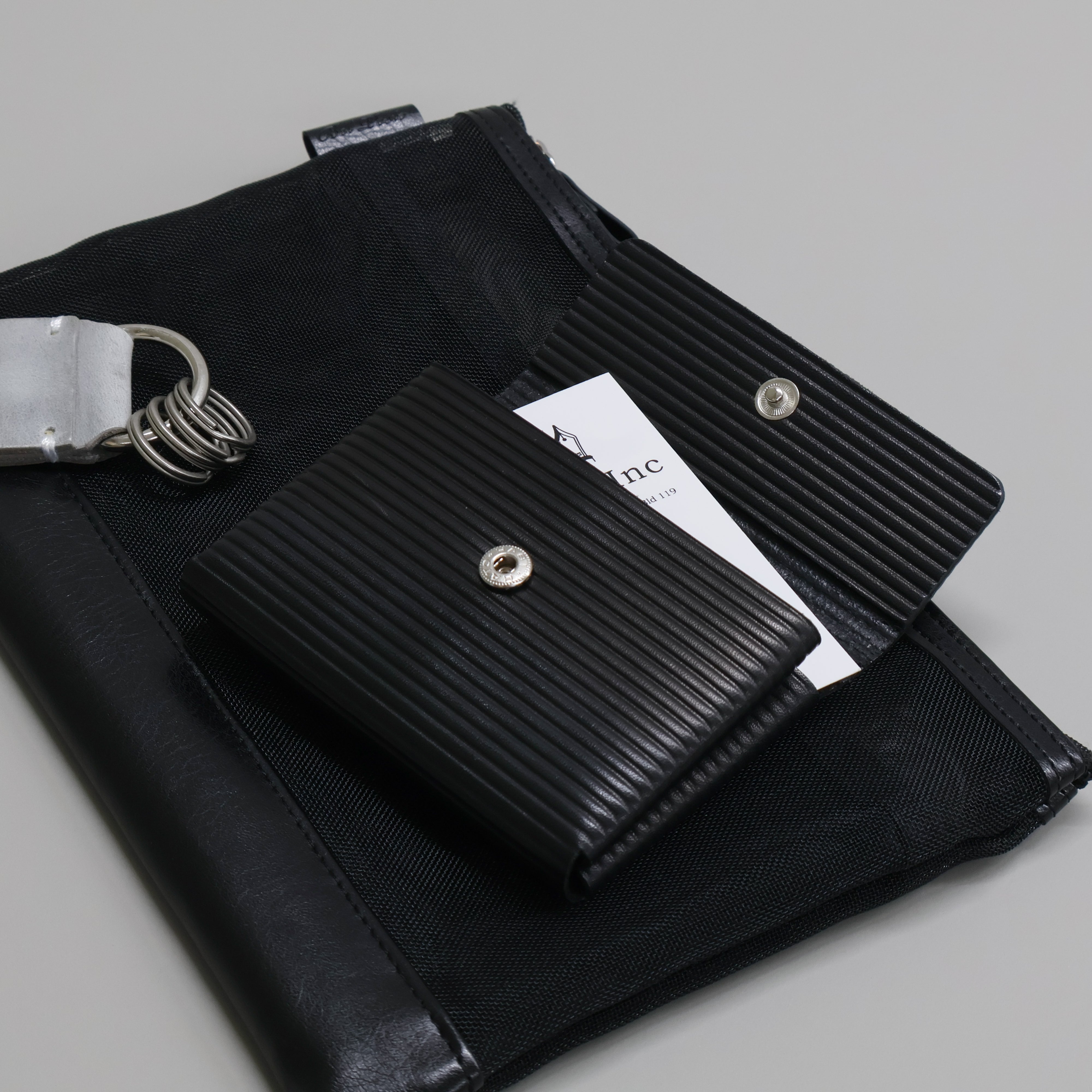 新品未使用　irose  ウォレット＋カードケース irose / CARDBOARD CARD WALLET – Neueオンラインストア｜もっと愛着の