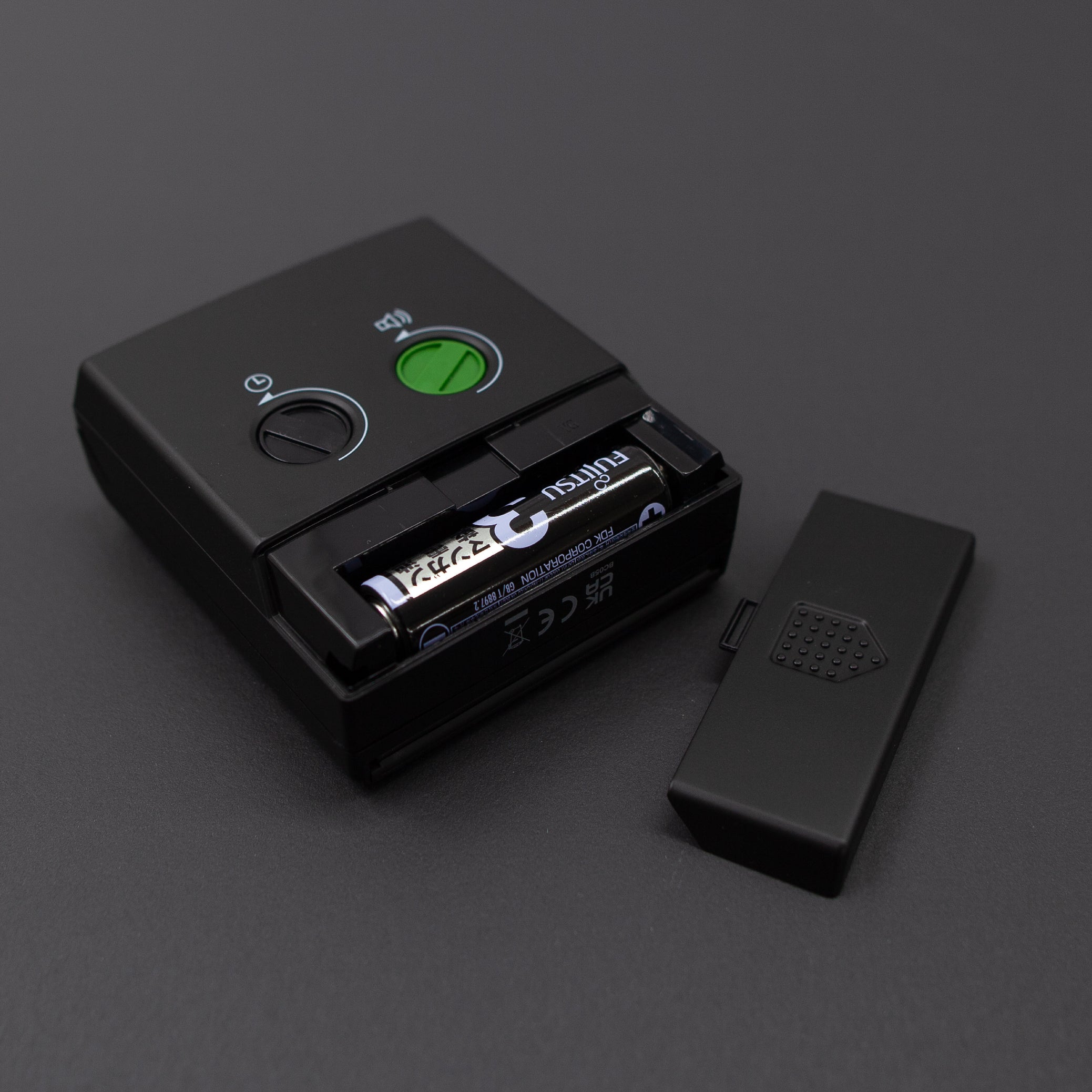 BRAUN ］Travel Clock – Neueオンラインストア｜もっと愛着のわく