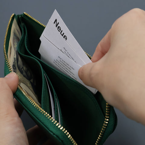 PURE SHRINK SOFT / ウォレットポーチ