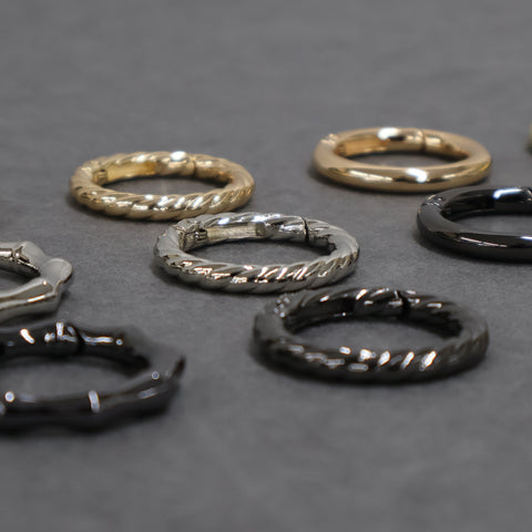 Libcurate / The Ring Carabiner