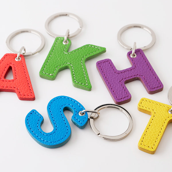 SLIP-ON ］アルファベットキーホルダー カラー – Neueオンラインストア